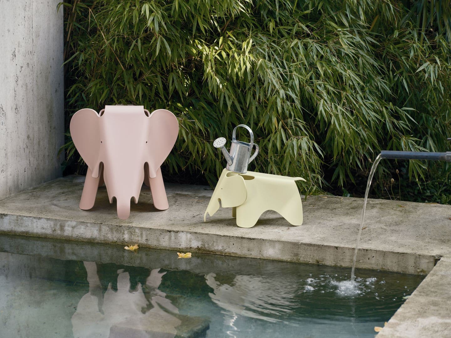 Eames Elephant