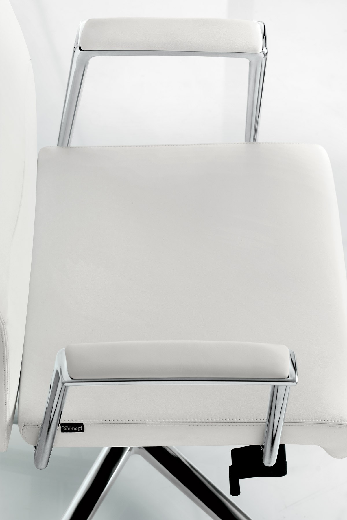 Max - Executive Chair
