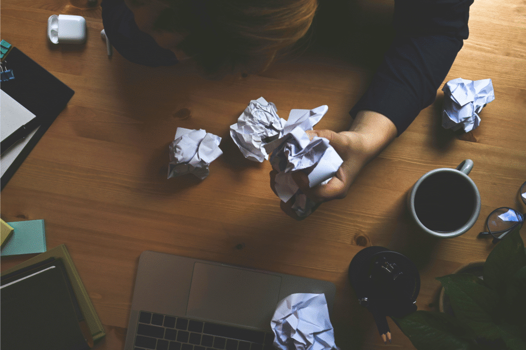 Thumbnail for 4 ways to declutter your desk and boost productivity.