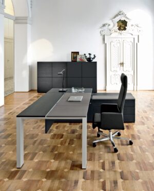 Max - Executive Chair